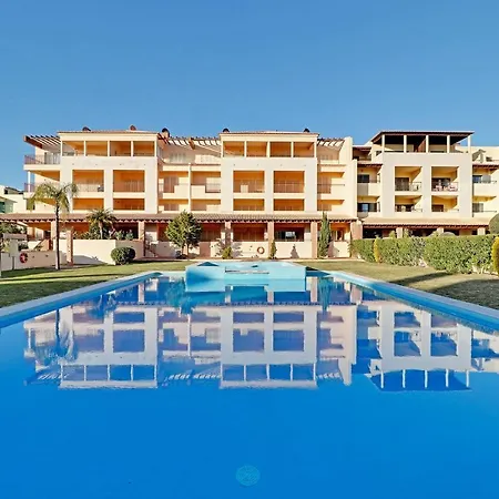 Luxury With Pool By Homing